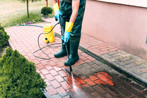 Garage Pressure Washing in Loughman, FL